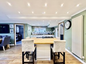 Photo 13- click for photo gallery